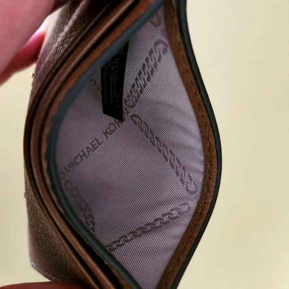 Michael Kors Pebbled Leather Card Case - NEW - Picture 5 of 5